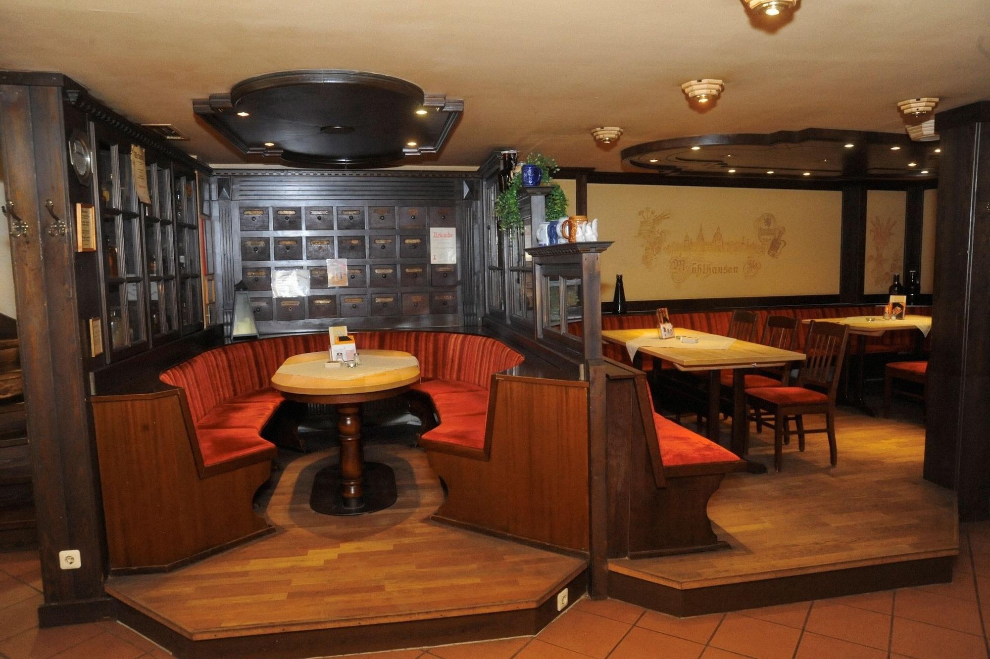 Hotel Brauhaus Zum Loewen à Mühlhausen Extérieur photo